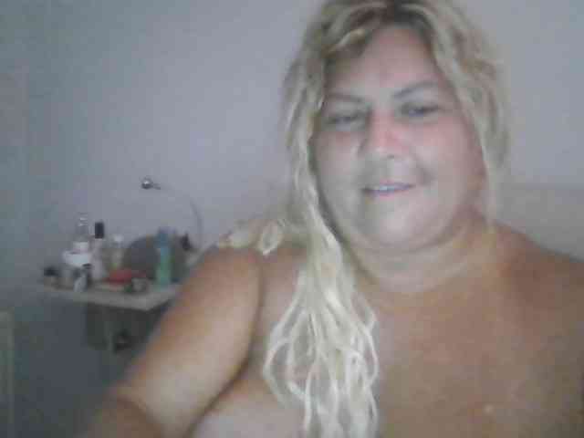 sexydeby webcam