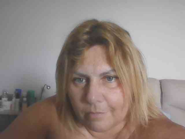 sexydeby webcam