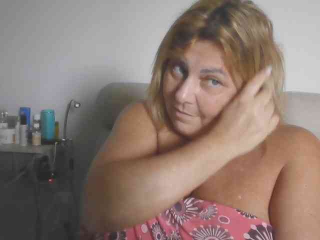 sexydeby webcam