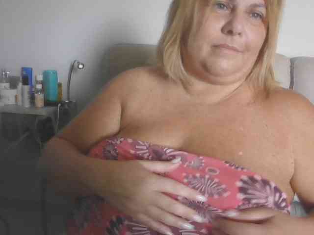sexydeby webcam