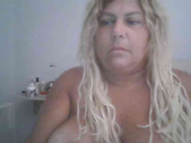 sexydeby webcam