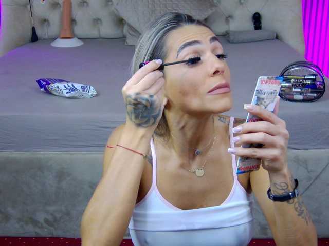 TastyShow live cam on BongaCams