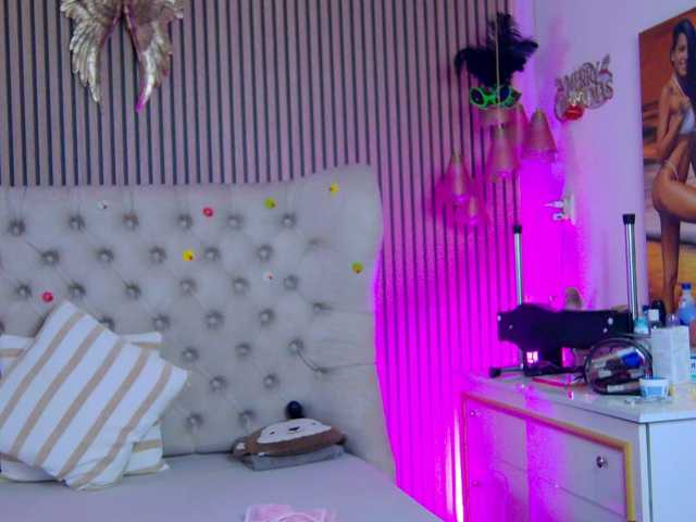 TastyShow live cam on BongaCams