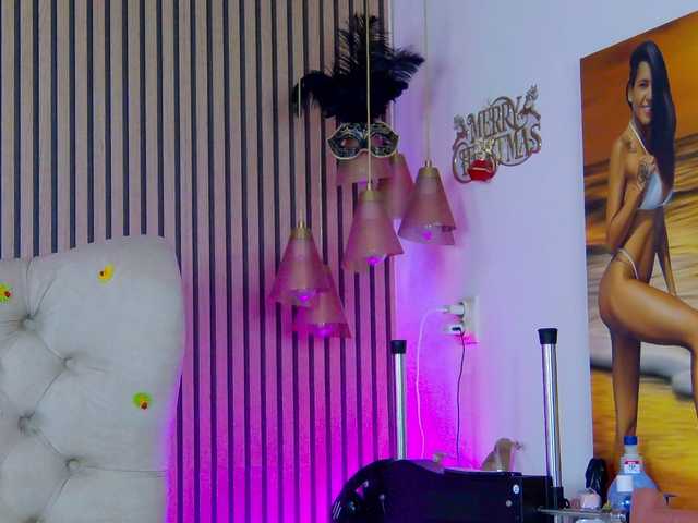 TastyShow live cam on BongaCams
