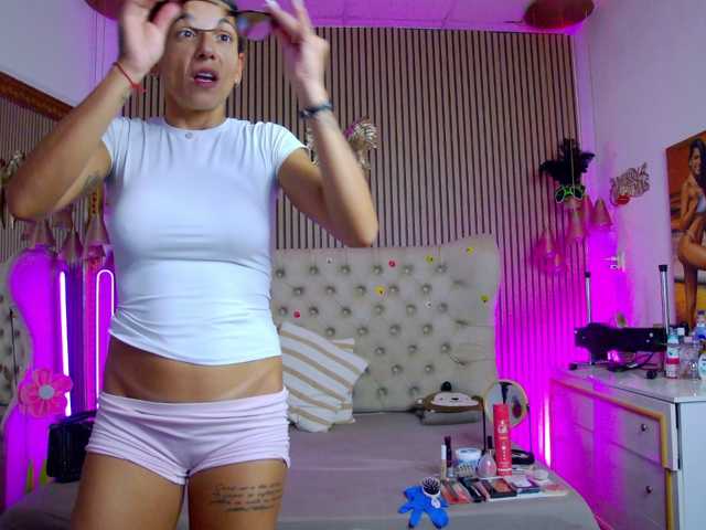 TastyShow live cam on BongaCams