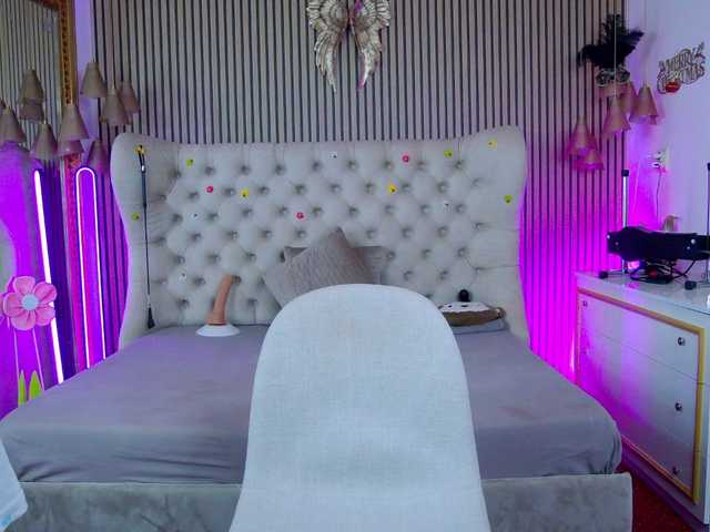 TastyShow live cam on BongaCams