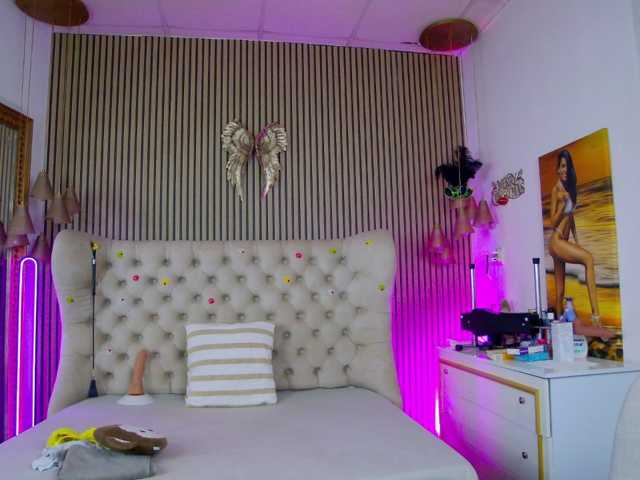TastyShow live cam preview