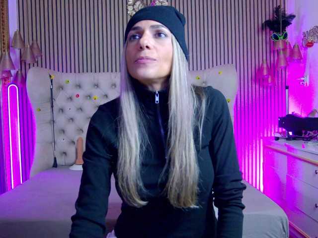 TastyShow live cam on BongaCams