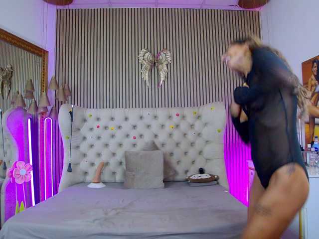TastyShow live cam on BongaCams