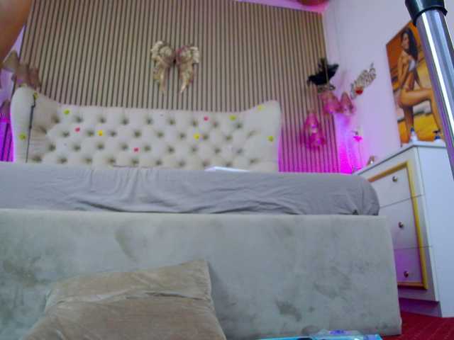TastyShow live cam on BongaCams