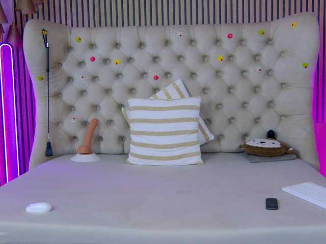 TastyShow live cam on BongaCams