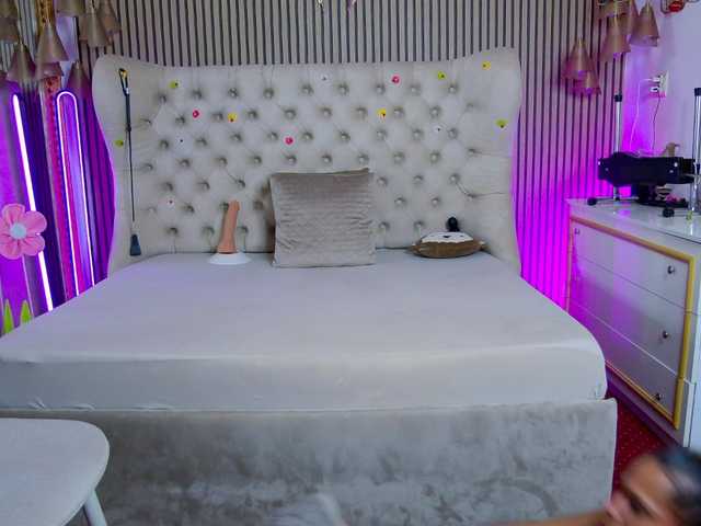 TastyShow live webcam show