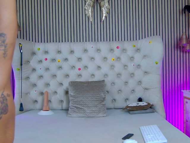 TastyShow live cam on BongaCams