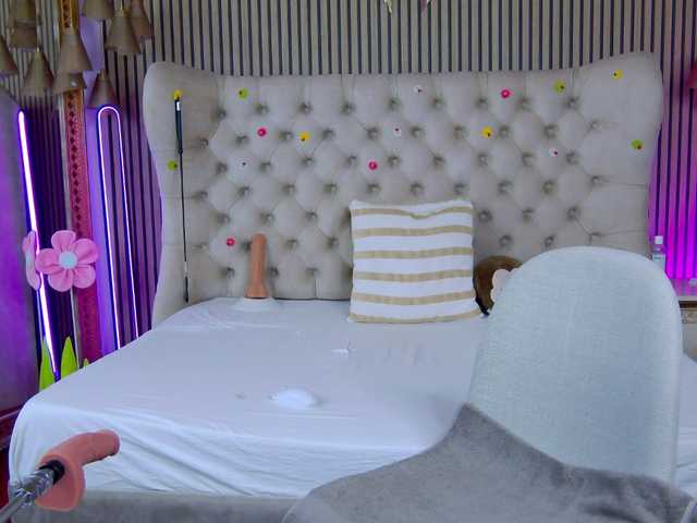 TastyShow's BongaCams show and profile