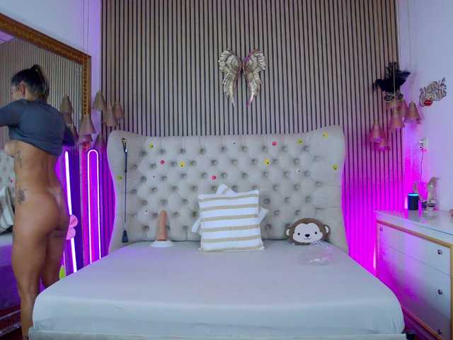 TastyShow live cam on BongaCams