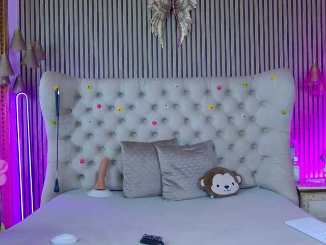 TastyShow's BongaCams show and profile