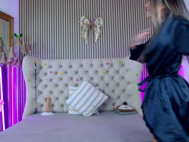 TastyShow live cam on BongaCams