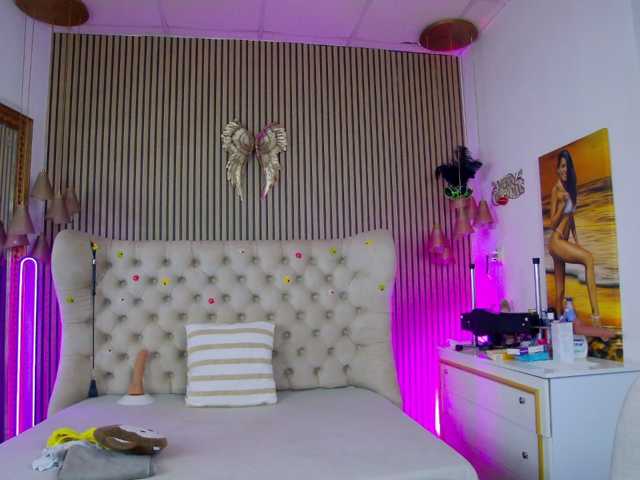 TastyShow live cam preview