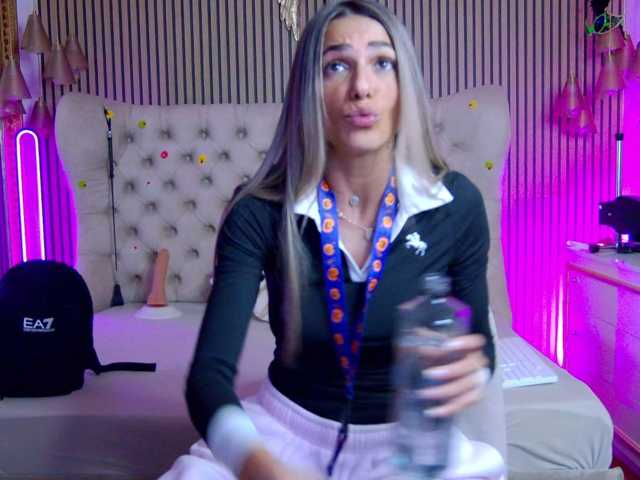 TastyShow live cam on BongaCams