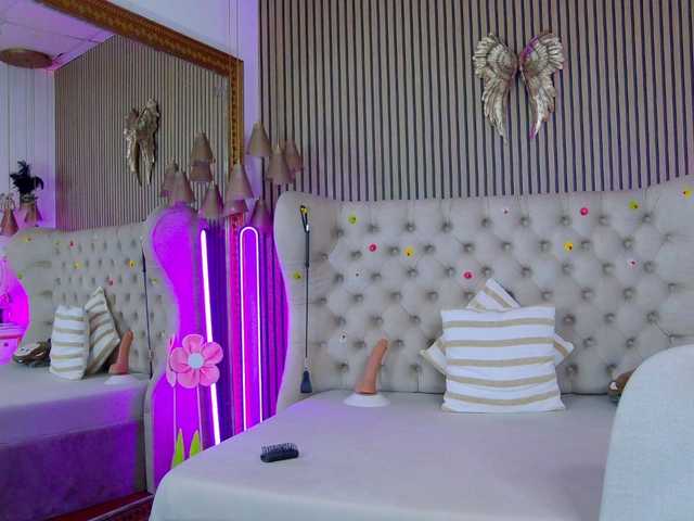 TastyShow live cam on BongaCams