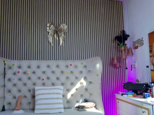 TastyShow live cam preview