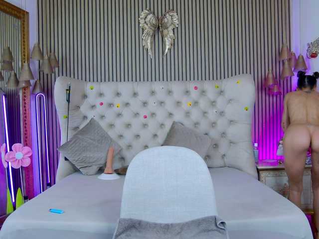 TastyShow live cam on BongaCams