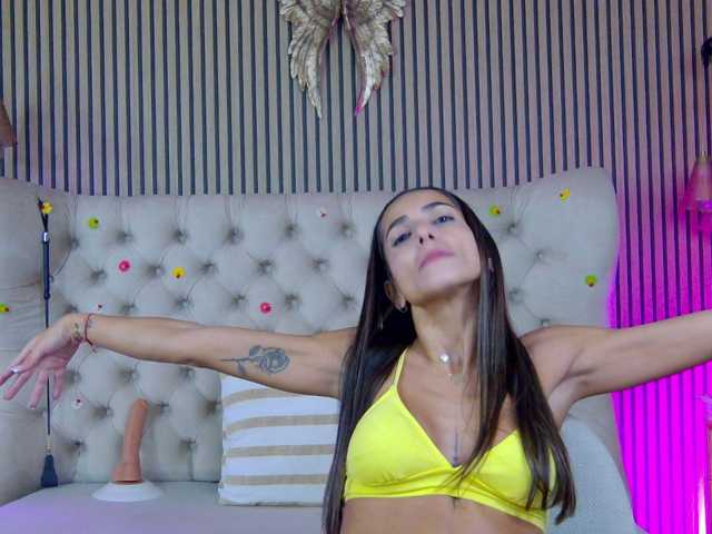 TastyShow live cam preview