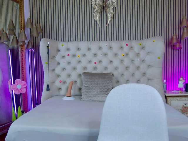 TastyShow live cam on BongaCams