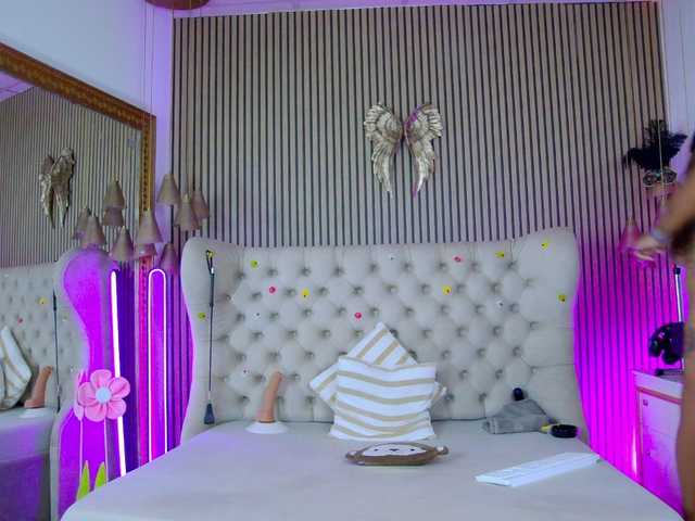 TastyShow live cam on BongaCams