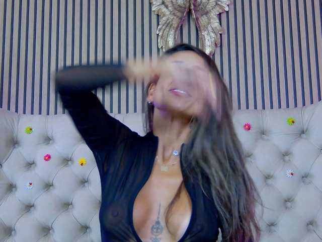 TastyShow live cam on BongaCams