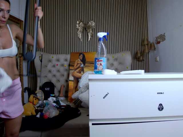 TastyShow live cam on BongaCams