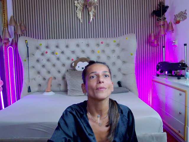 TastyShow live cam on BongaCams