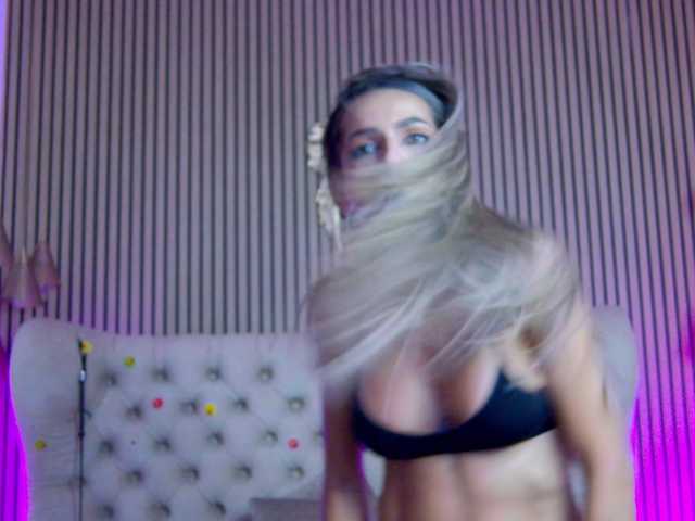 TastyShow live cam on BongaCams