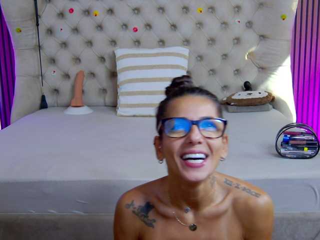 TastyShow live cam preview