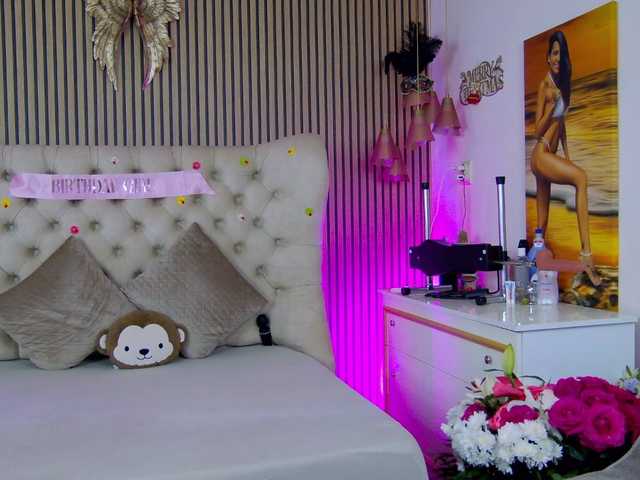 tastyshow live sex show