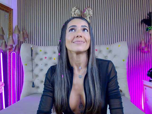 TastyShow live cam preview