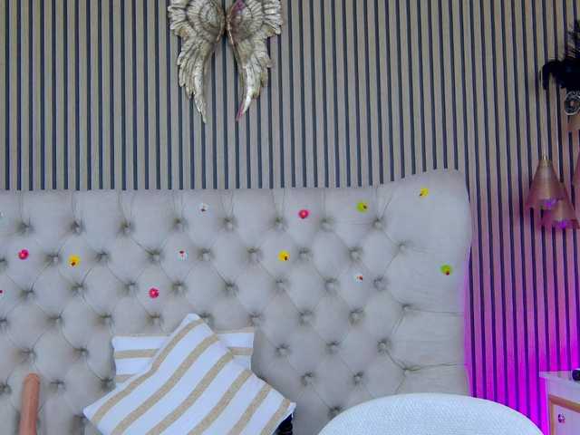 TastyShow live cam on BongaCams