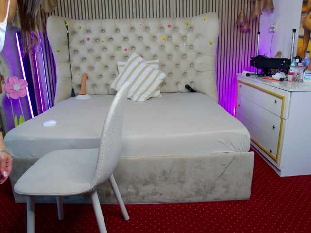 TastyShow live cam on BongaCams