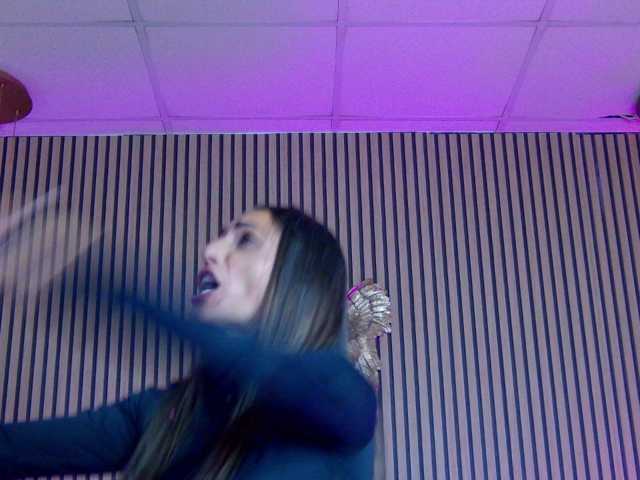 TastyShow live cam on BongaCams