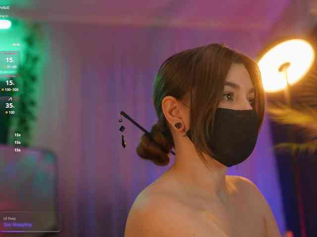 Mẫu này đang trực tiếp. arimass