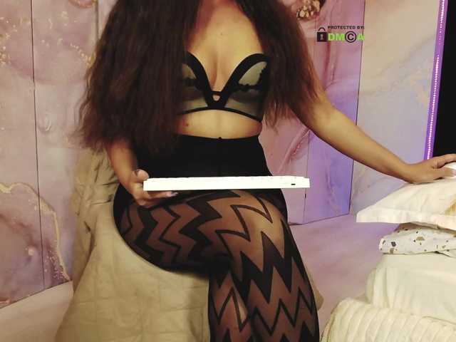 sirahotllaxira live cam on BongaCams