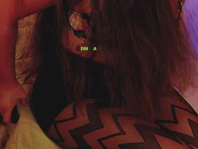 MissVeloriaaasss webcam