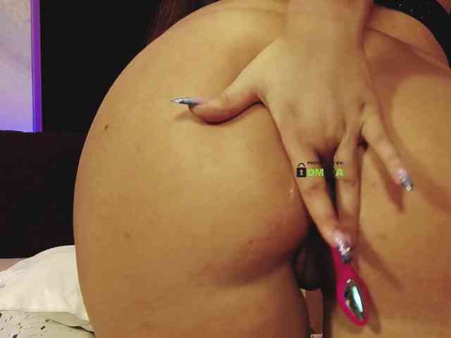 MissVeloriaaasss webcam