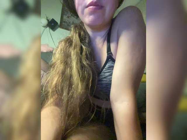 SweetLoveKiss live webcam show