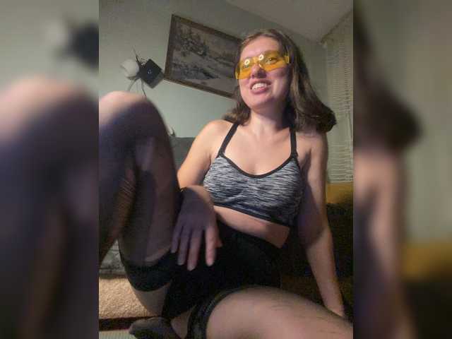 SweetLoveKiss live webcam show