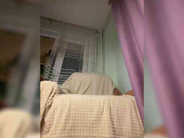 MayLily webcam