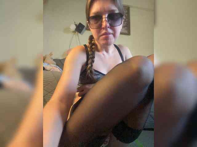 MayLily webcam
