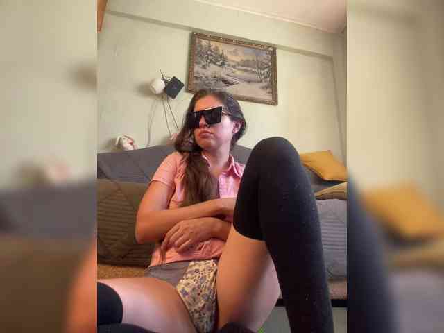 MayLily webcam
