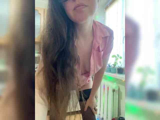 MayLily webcam