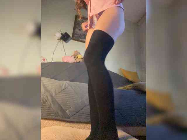 MayLily webcam